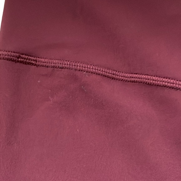 Lululemon Align Wide Leg Super-High-Rise Crop
23" Red Merlot, Size 6 - Picture 11 of 12